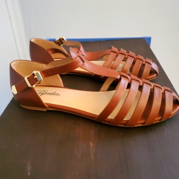 Paprika 7.5 Tan Strappy Sandals - Picture 4 of 8